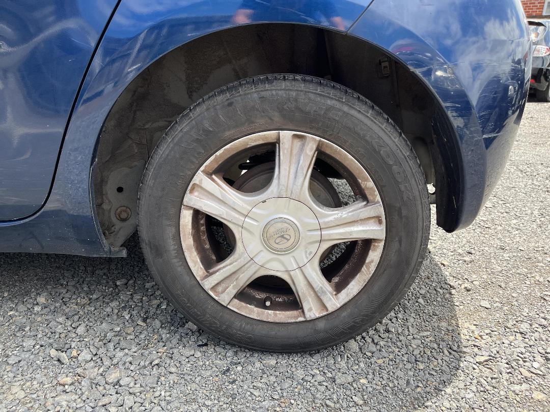 Photo '9' of Toyota Vitz