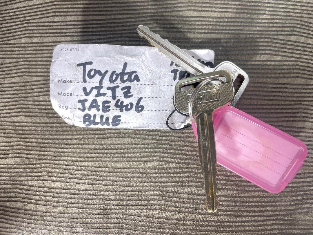 Photo '22' of Toyota Vitz