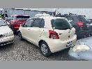 Thumbnail '3' of Toyota Vitz