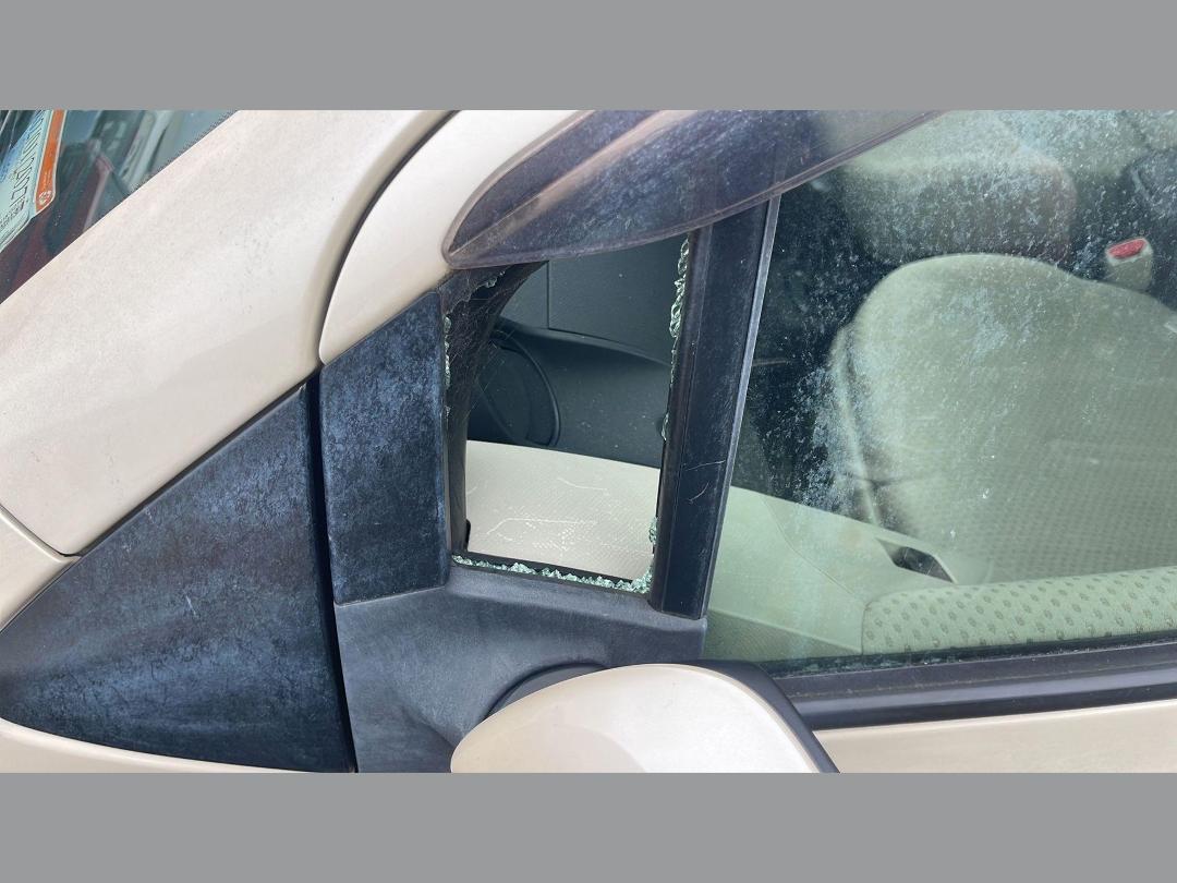 Photo '16' of Toyota Vitz