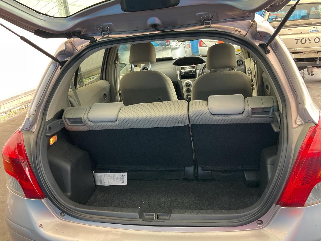 Photo '15' of Toyota Vitz