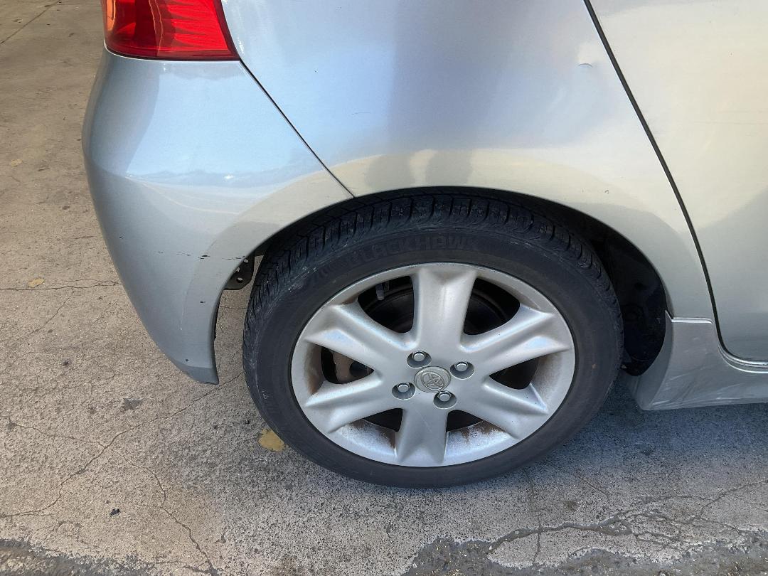 Photo '21' of Toyota Vitz Photo '21' of Toyota Vitz