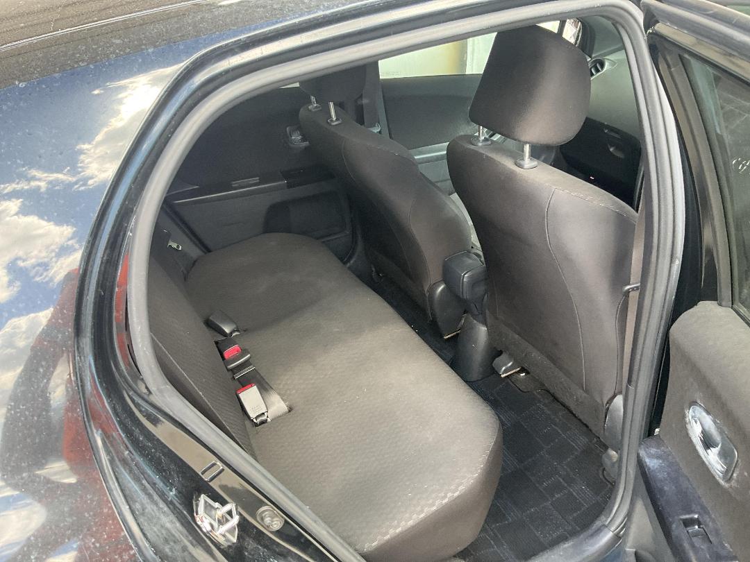 Photo '19' of Toyota Vitz