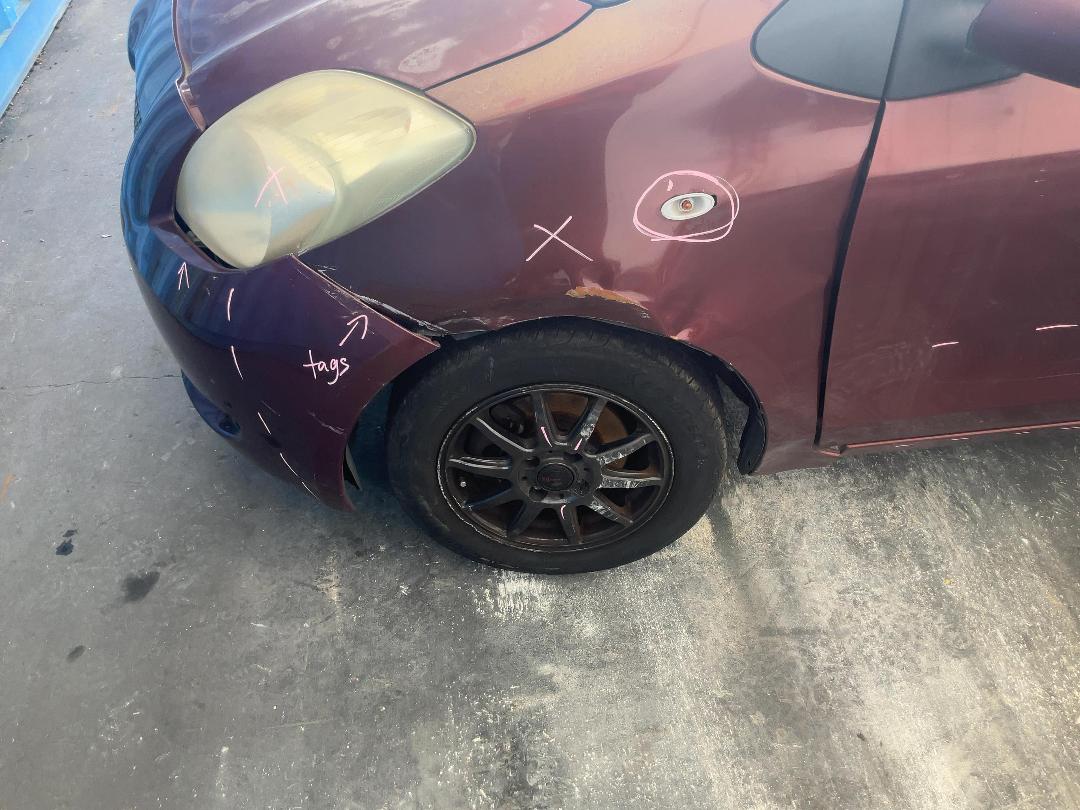 Photo '7' of Toyota Vitz