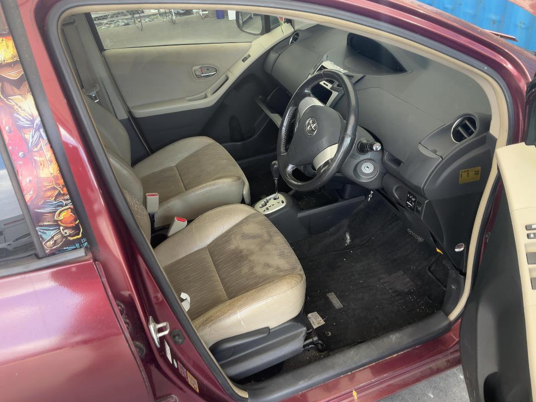 Photo '22' of Toyota Vitz