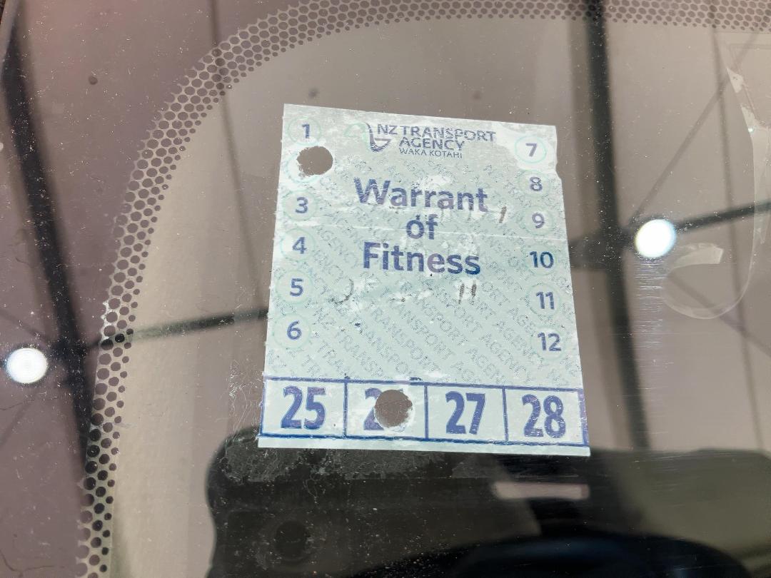 Photo '28' of Toyota Vitz