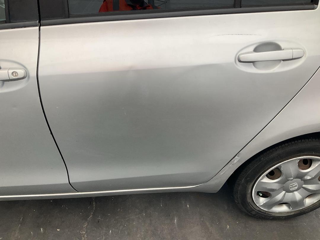 Photo '11' of Toyota Vitz