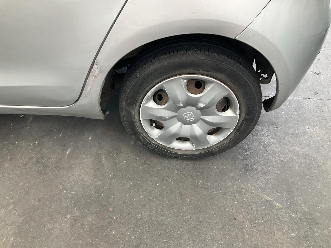 Photo '12' of Toyota Vitz