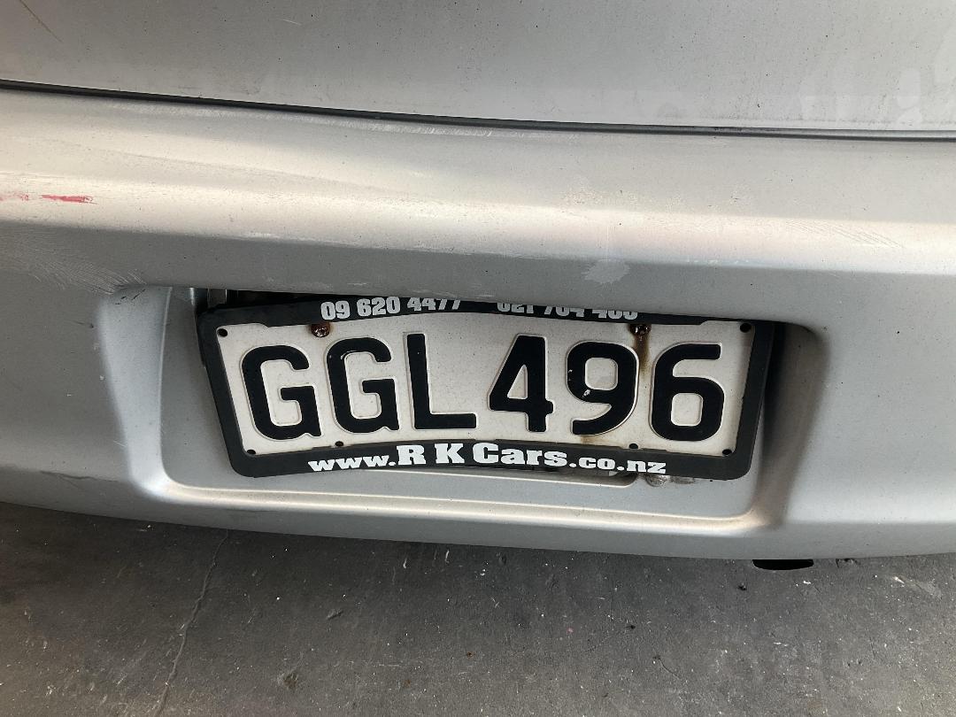 Photo '32' of Toyota Vitz