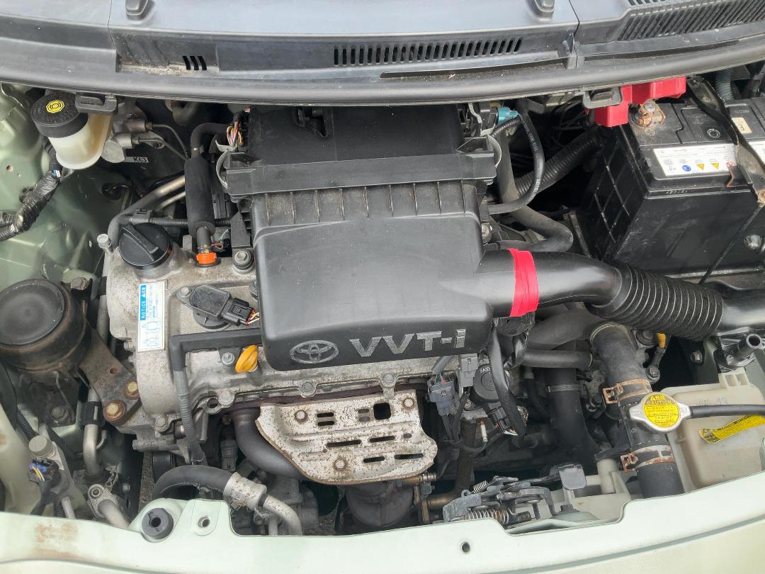 Photo '11' of Toyota Vitz