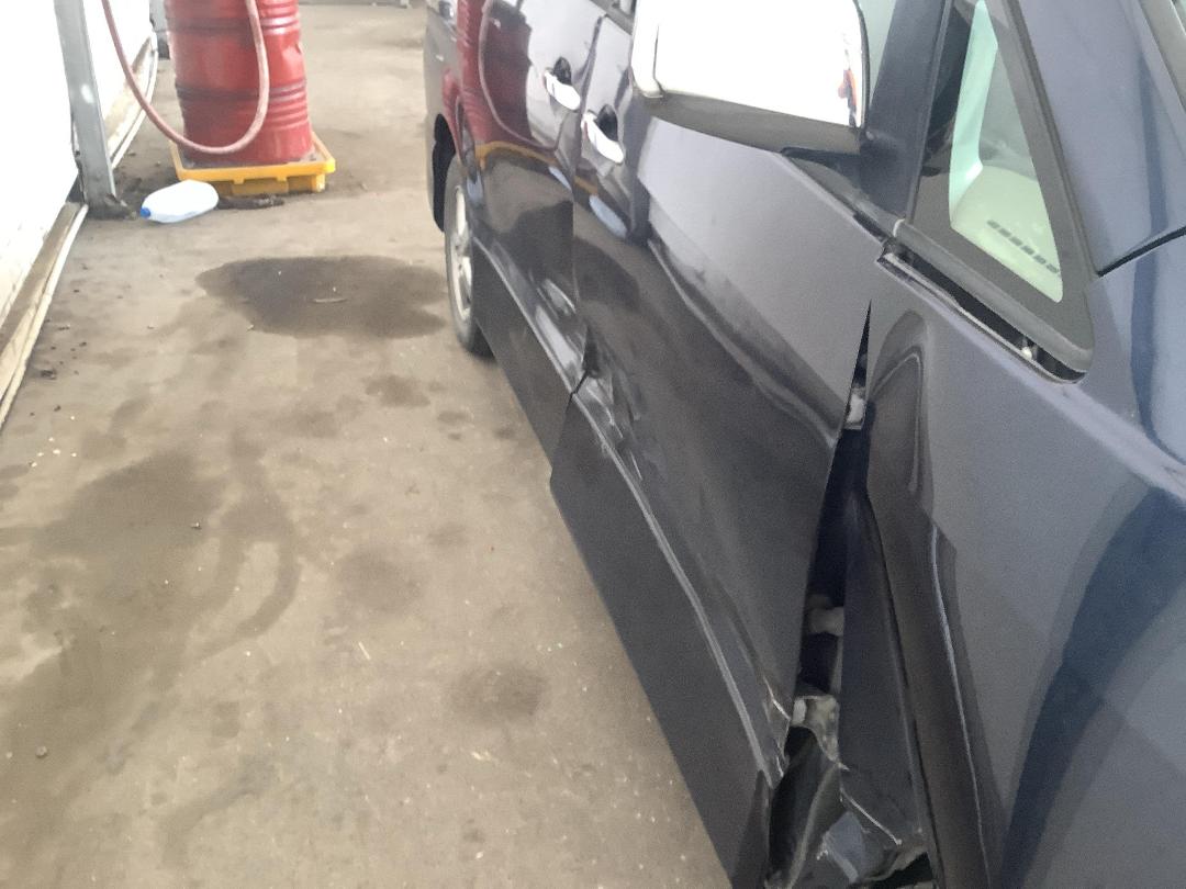 Photo '5' of Toyota Voxy