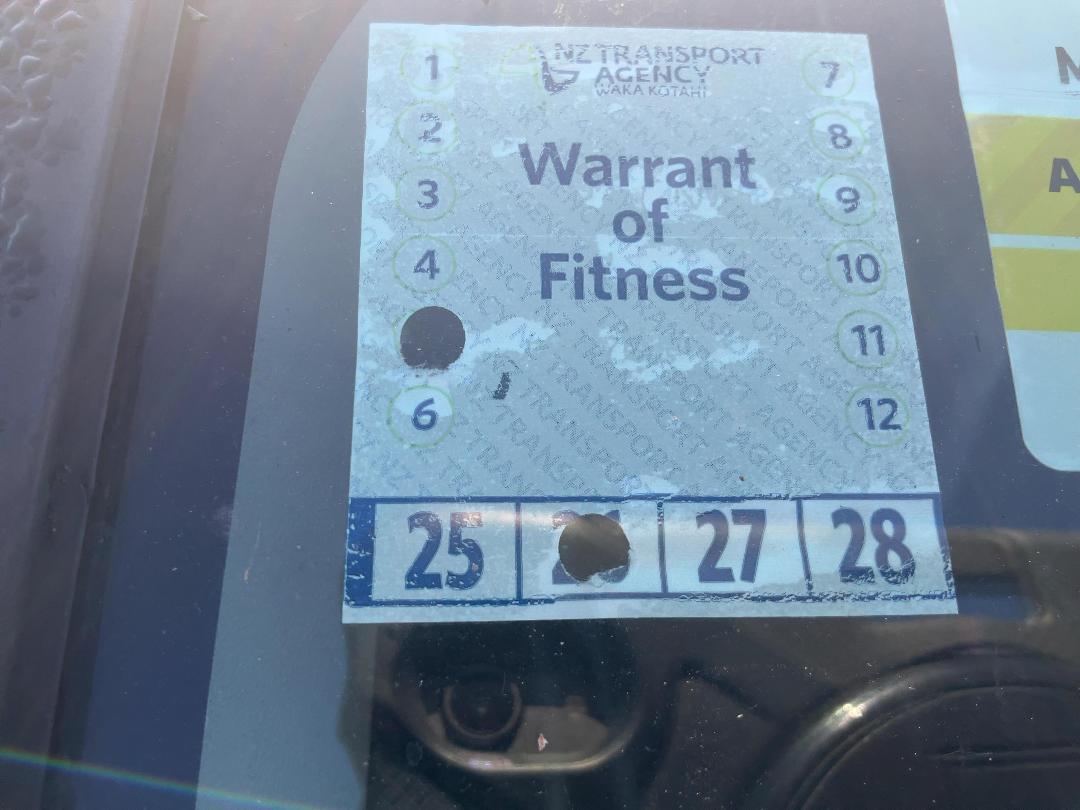 Photo '17' of Toyota Voxy