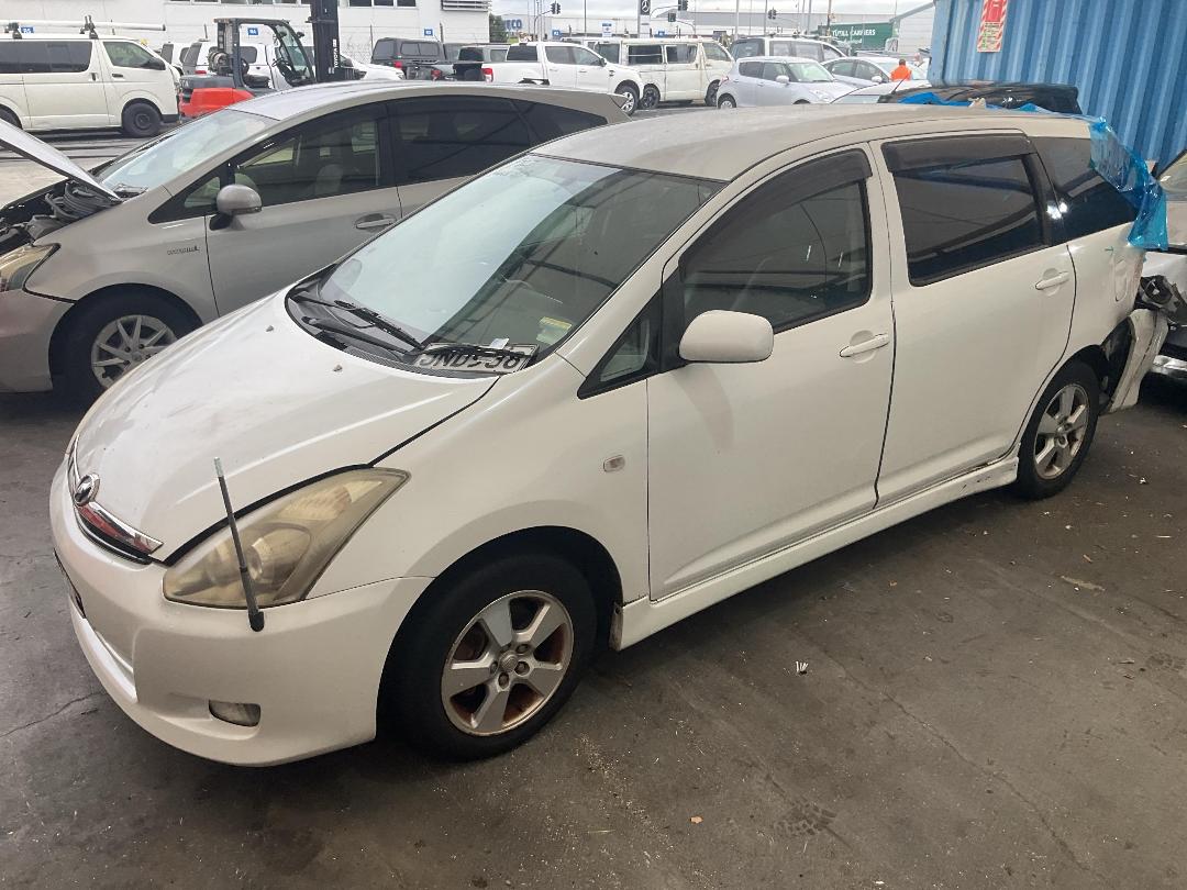 Photo '6' of Toyota Wish