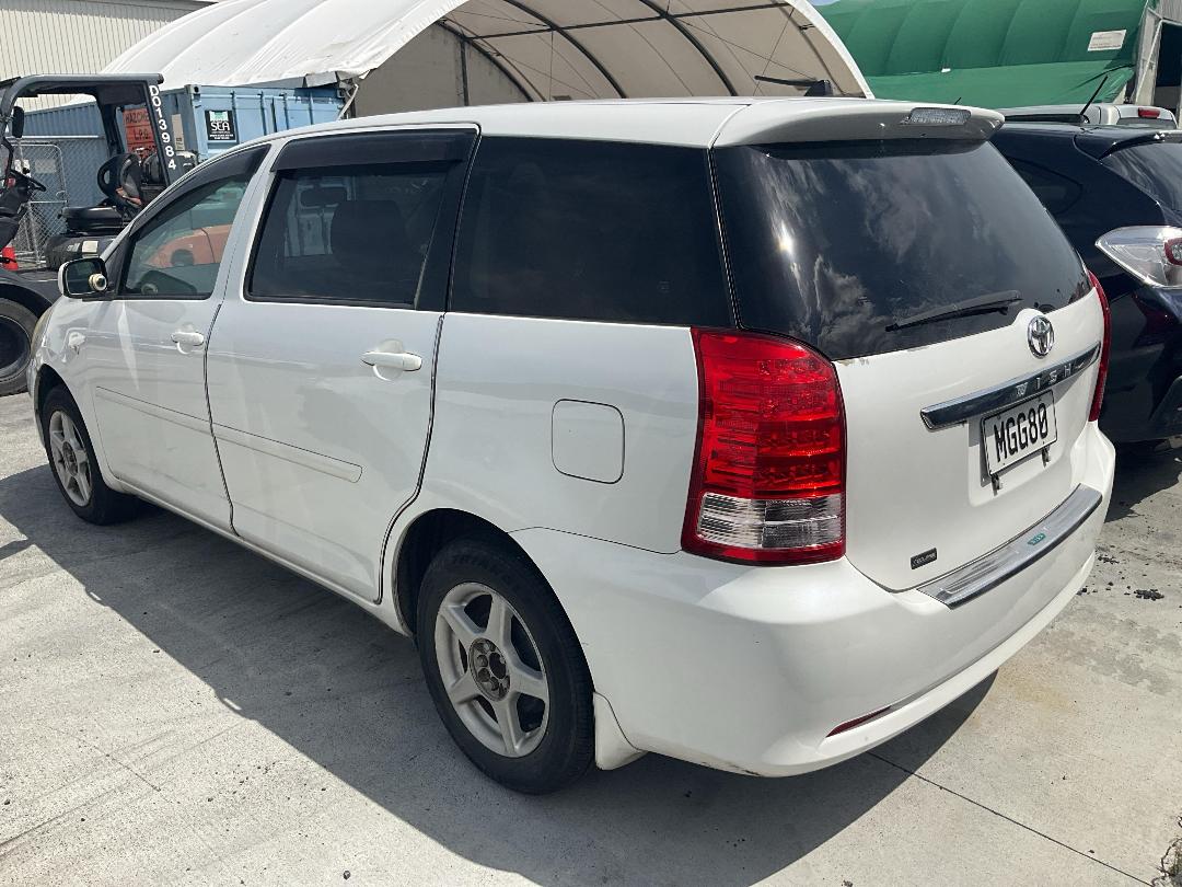 Photo '4' of Toyota Wish Photo '4' of Toyota Wish