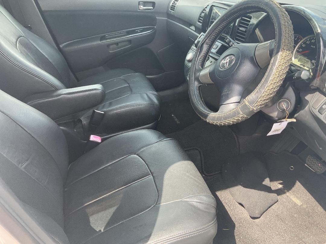 Photo '7' of Toyota Wish Photo '7' of Toyota Wish