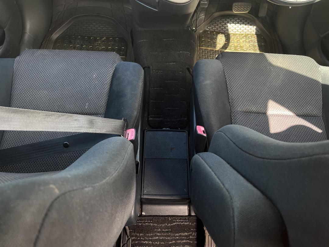 Photo '16' of Toyota Wish Photo '16' of Toyota Wish