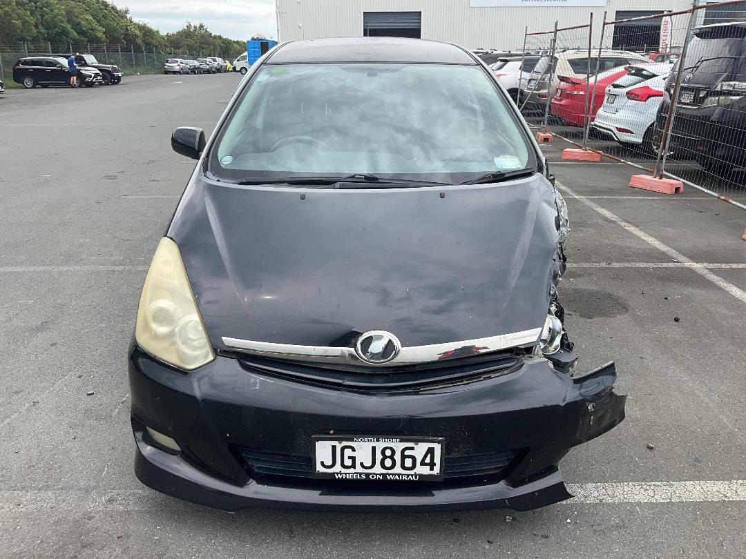 Photo '2' of Toyota Wish Photo '2' of Toyota Wish