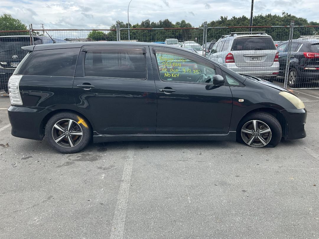 Photo '6' of Toyota Wish Photo '6' of Toyota Wish