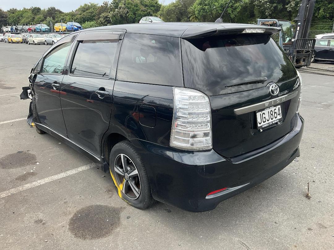 Photo '4' of Toyota Wish Photo '4' of Toyota Wish