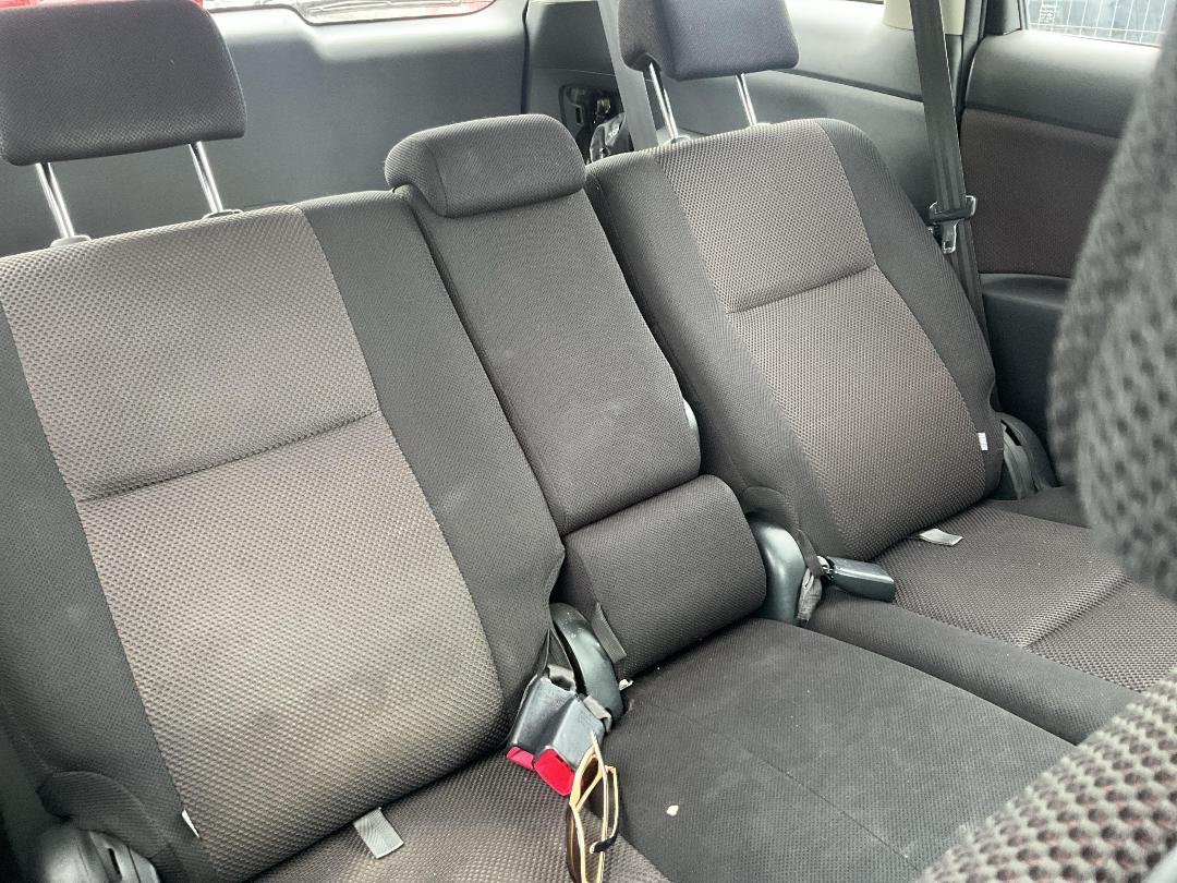 Photo '9' of Toyota Wish Photo '9' of Toyota Wish