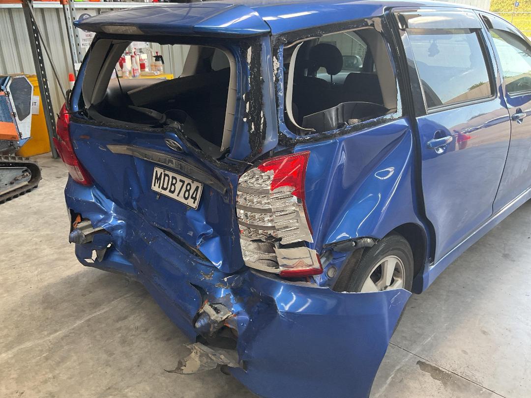 Photo '13' of Toyota Wish