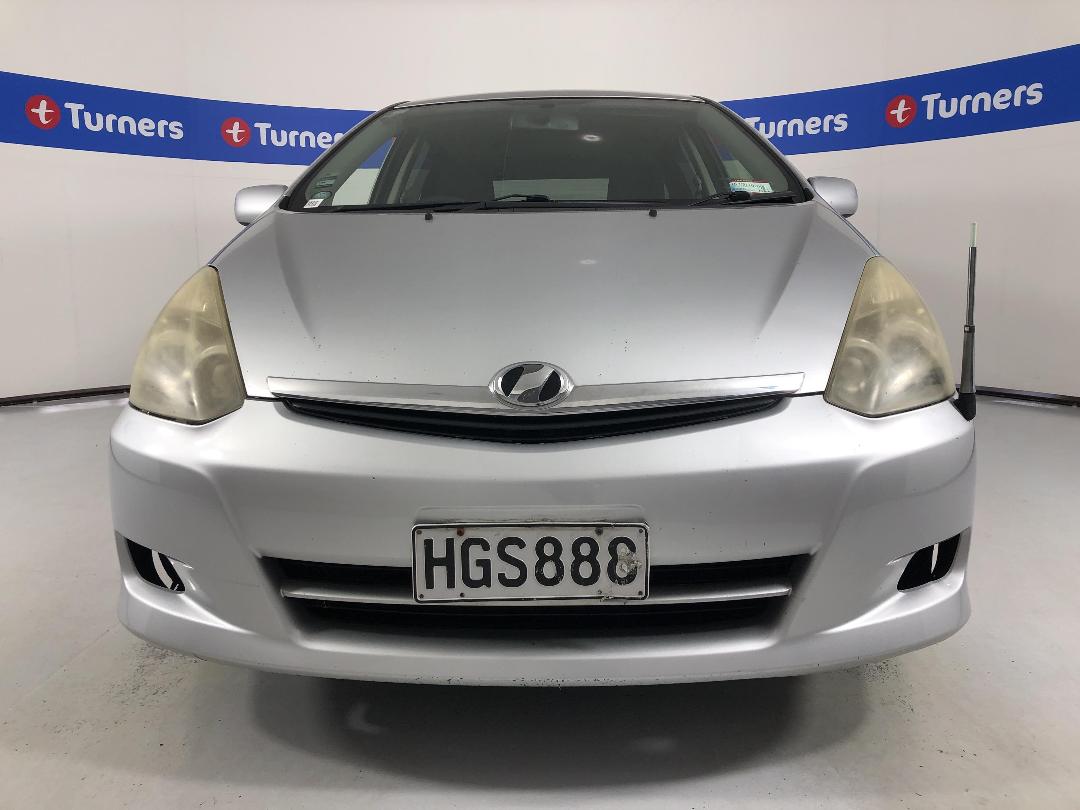 Photo '2' of Toyota Wish