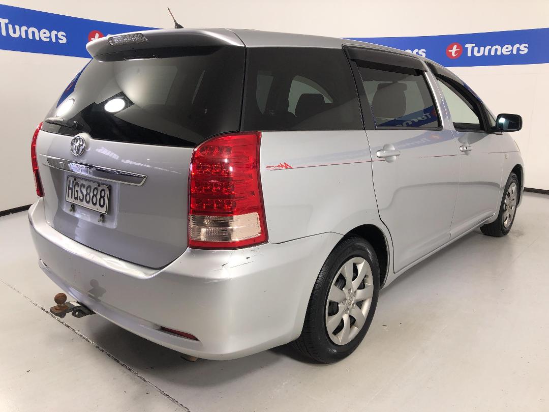 Photo '7' of Toyota Wish