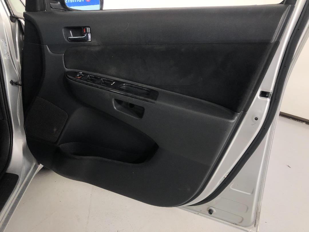 Photo '15' of Toyota Wish