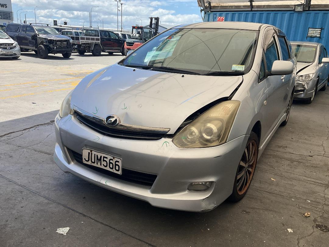 Photo '4' of Toyota Wish Photo '4' of Toyota Wish