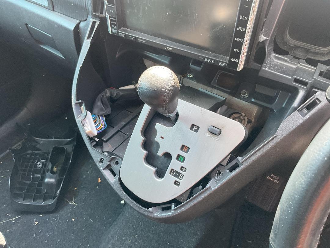 Photo '14' of Toyota Wish