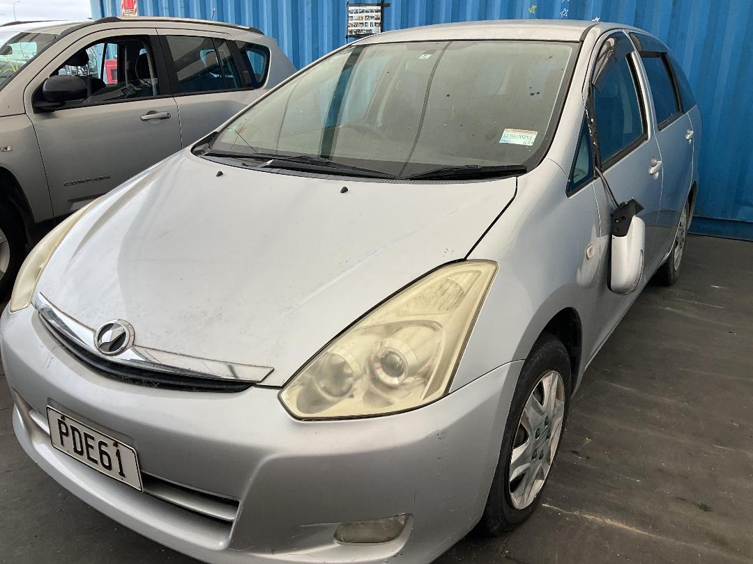 Photo '3' of Toyota Wish Photo '3' of Toyota Wish