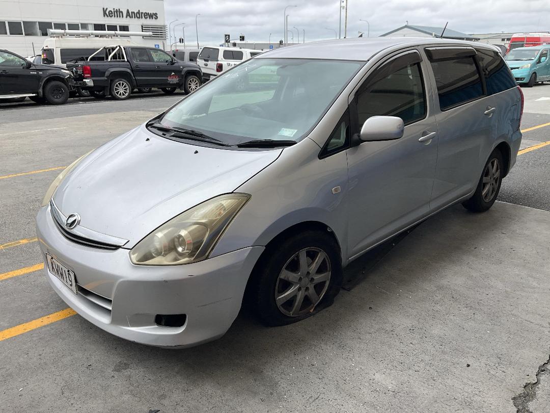 Photo '2' of Toyota Wish Photo '2' of Toyota Wish