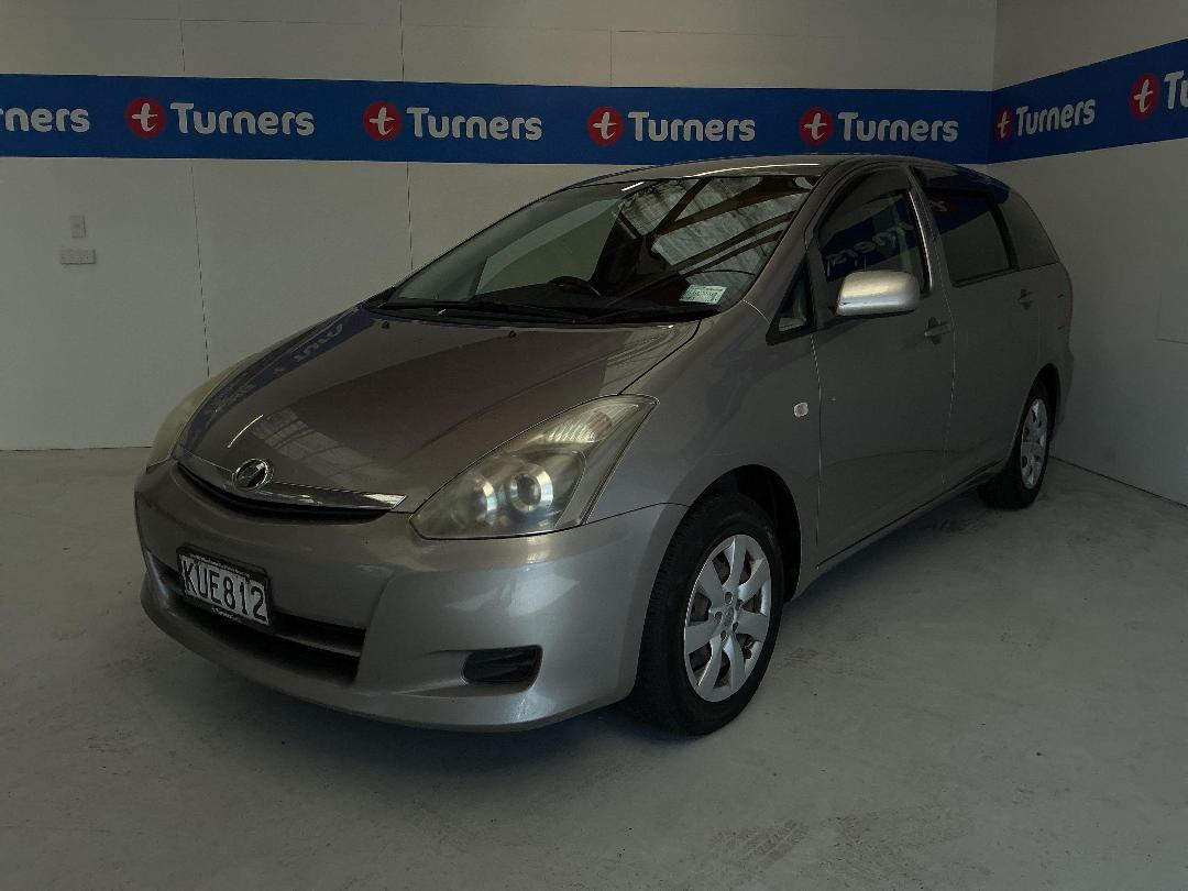 Photo '4' of Toyota Wish