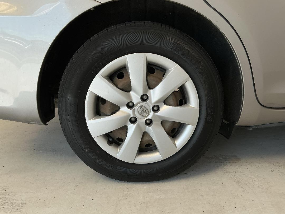 Photo '12' of Toyota Wish