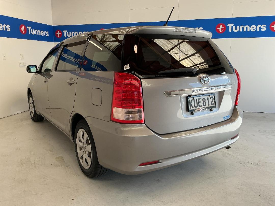 Photo '5' of Toyota Wish