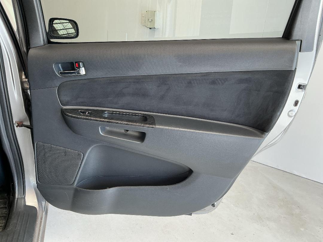 Photo '19' of Toyota Wish