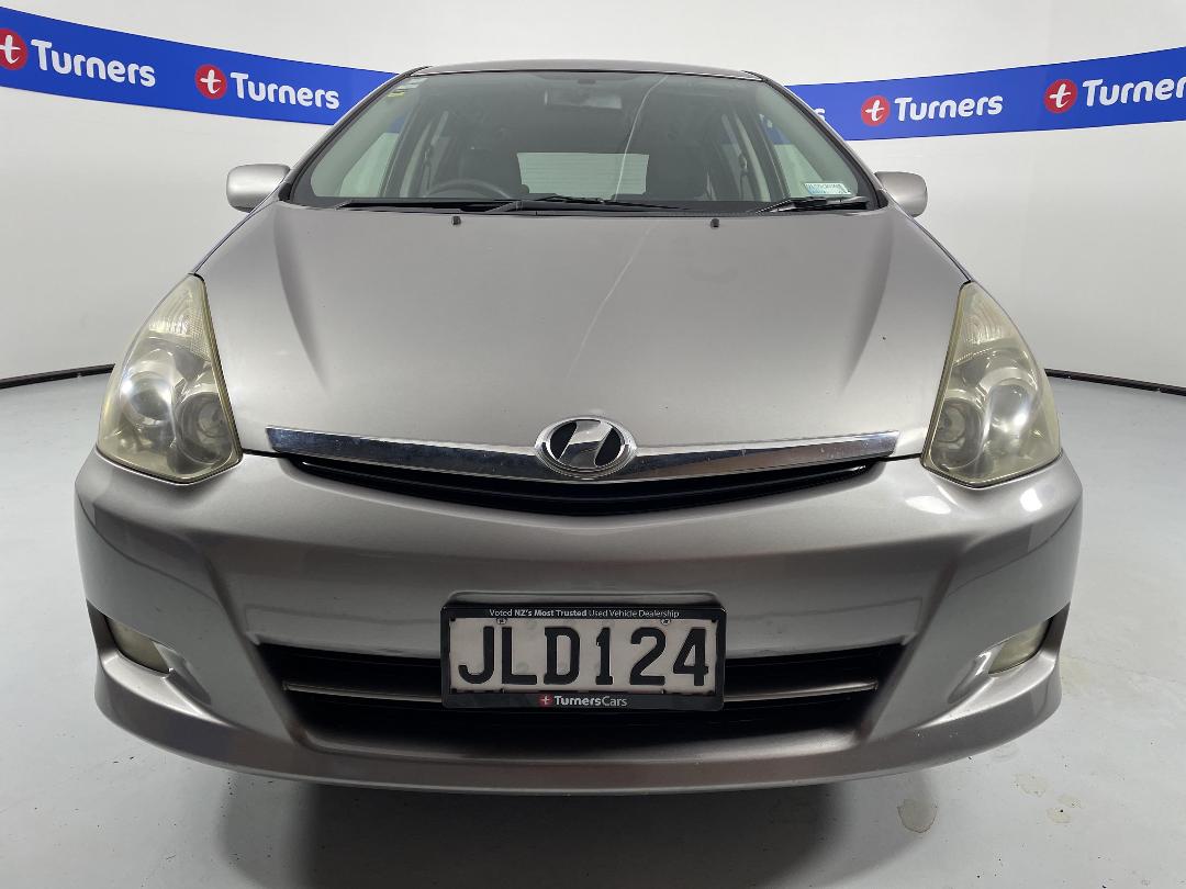 Photo '2' of Toyota Wish Photo '2' of Toyota Wish