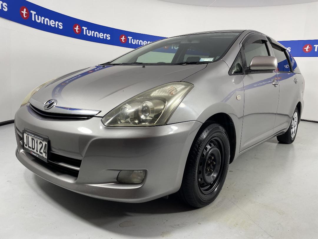 Photo '4' of Toyota Wish Photo '4' of Toyota Wish