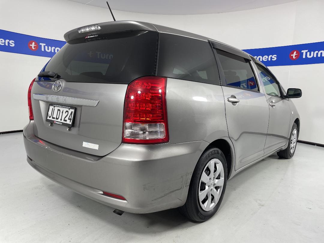 Photo '7' of Toyota Wish Photo '7' of Toyota Wish