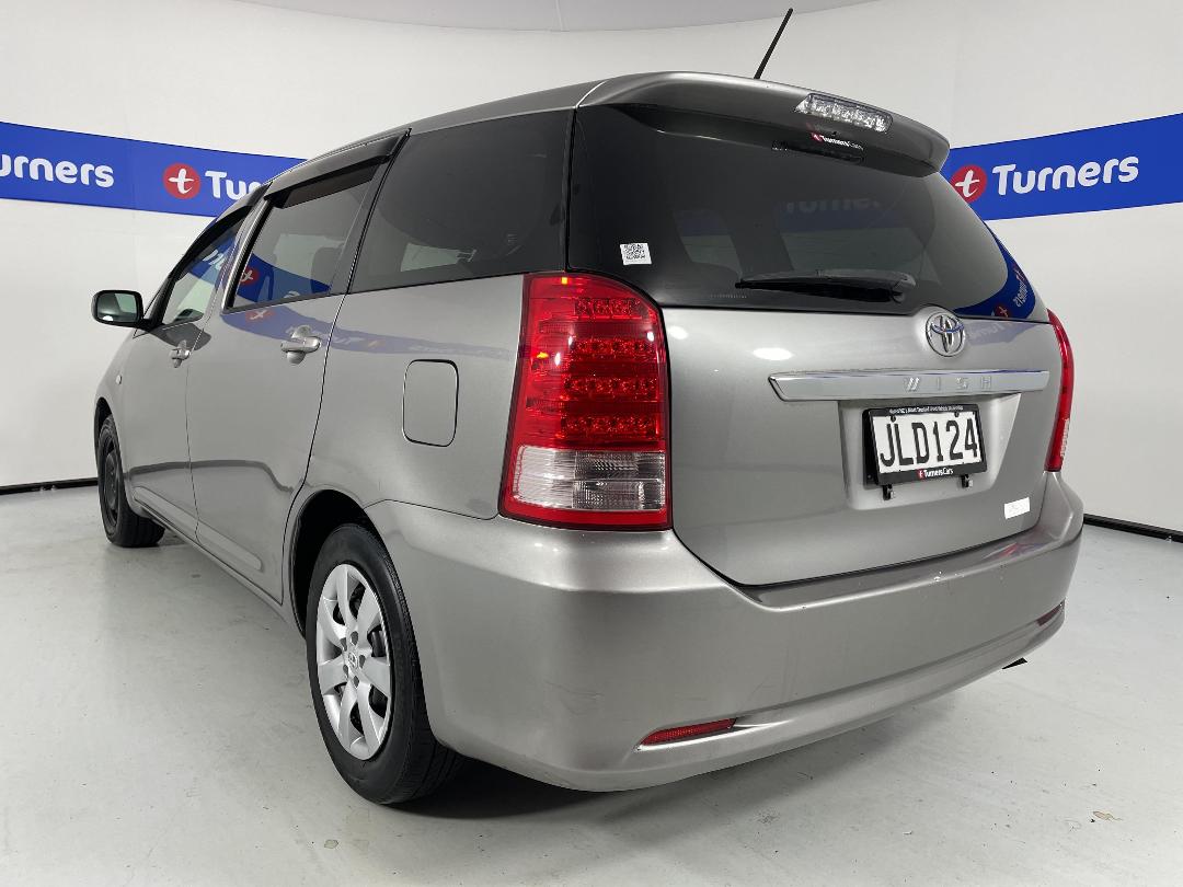 Photo '5' of Toyota Wish Photo '5' of Toyota Wish