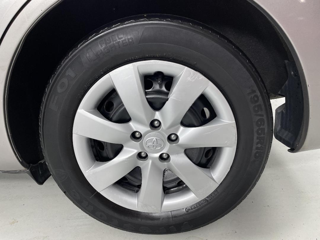 Photo '11' of Toyota Wish Photo '11' of Toyota Wish