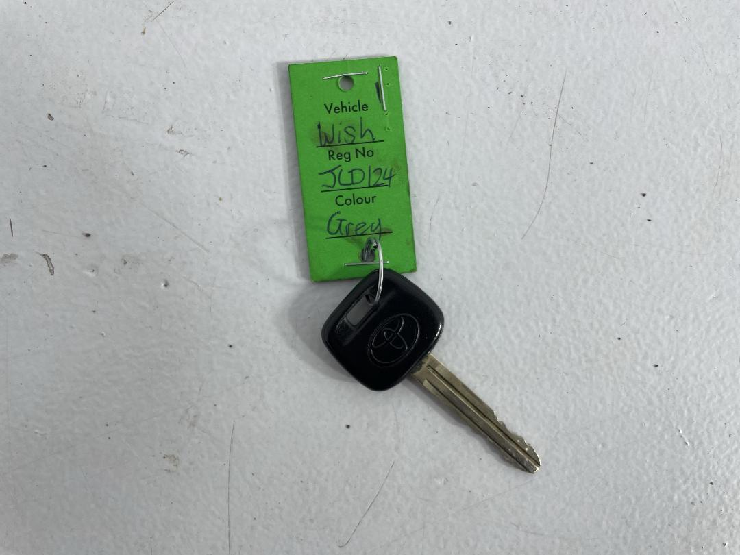 Photo '22' of Toyota Wish Photo '22' of Toyota Wish