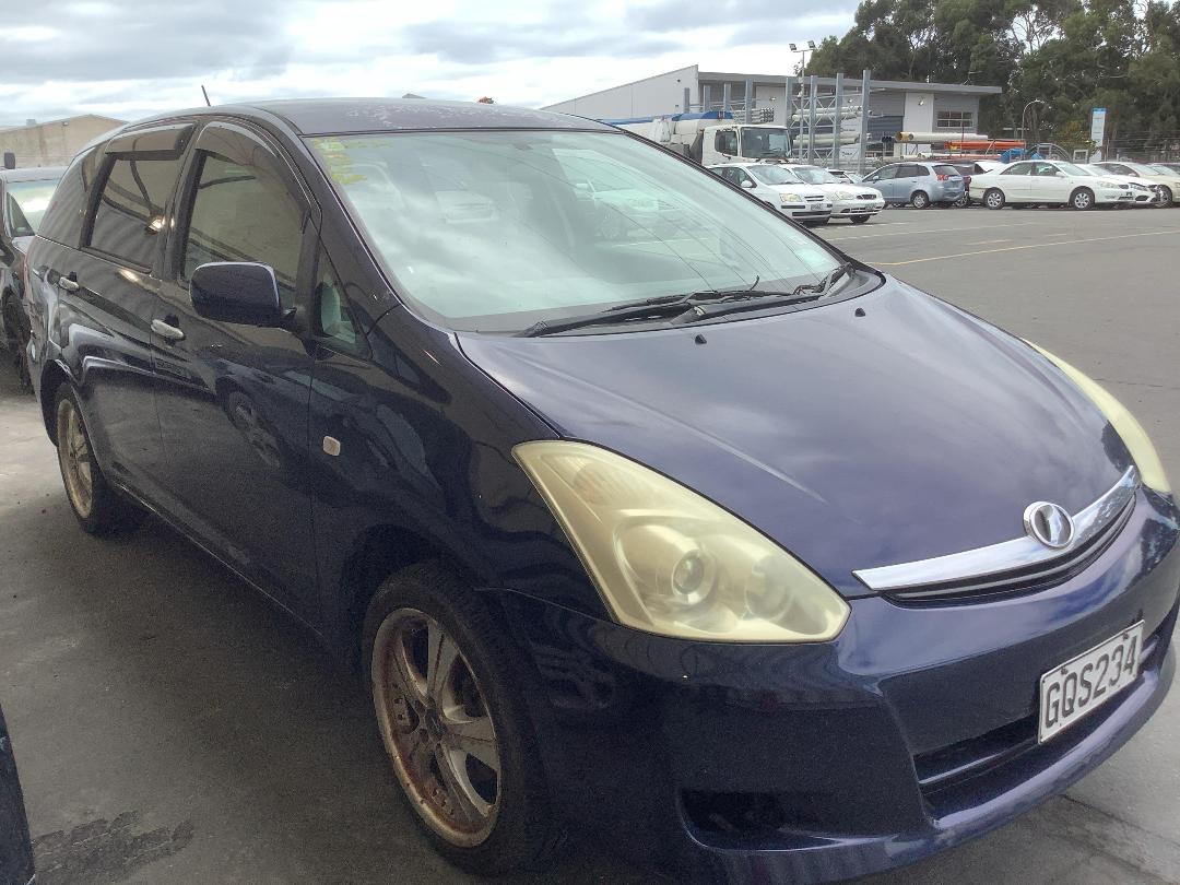 Photo '3' of Toyota Wish Photo '3' of Toyota Wish