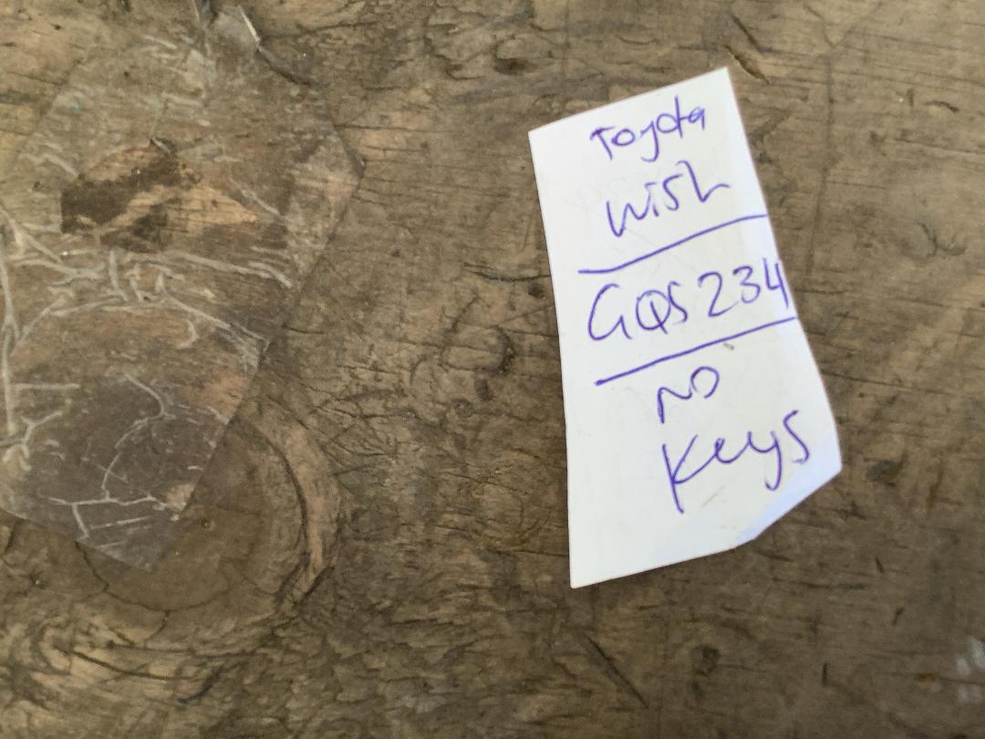 Photo '18' of Toyota Wish Photo '18' of Toyota Wish