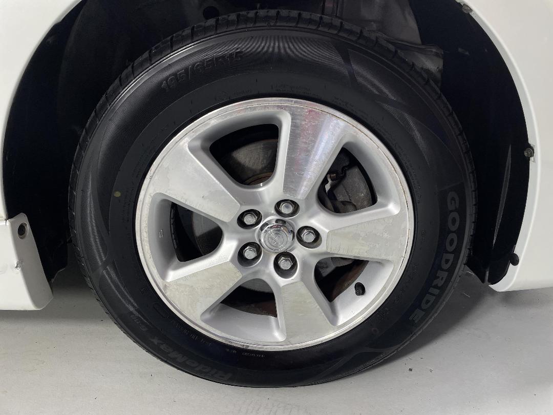 Photo '9' of Toyota Wish