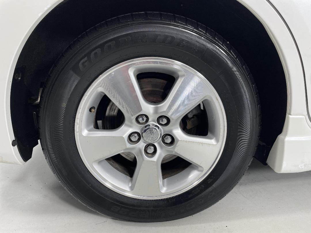 Photo '12' of Toyota Wish