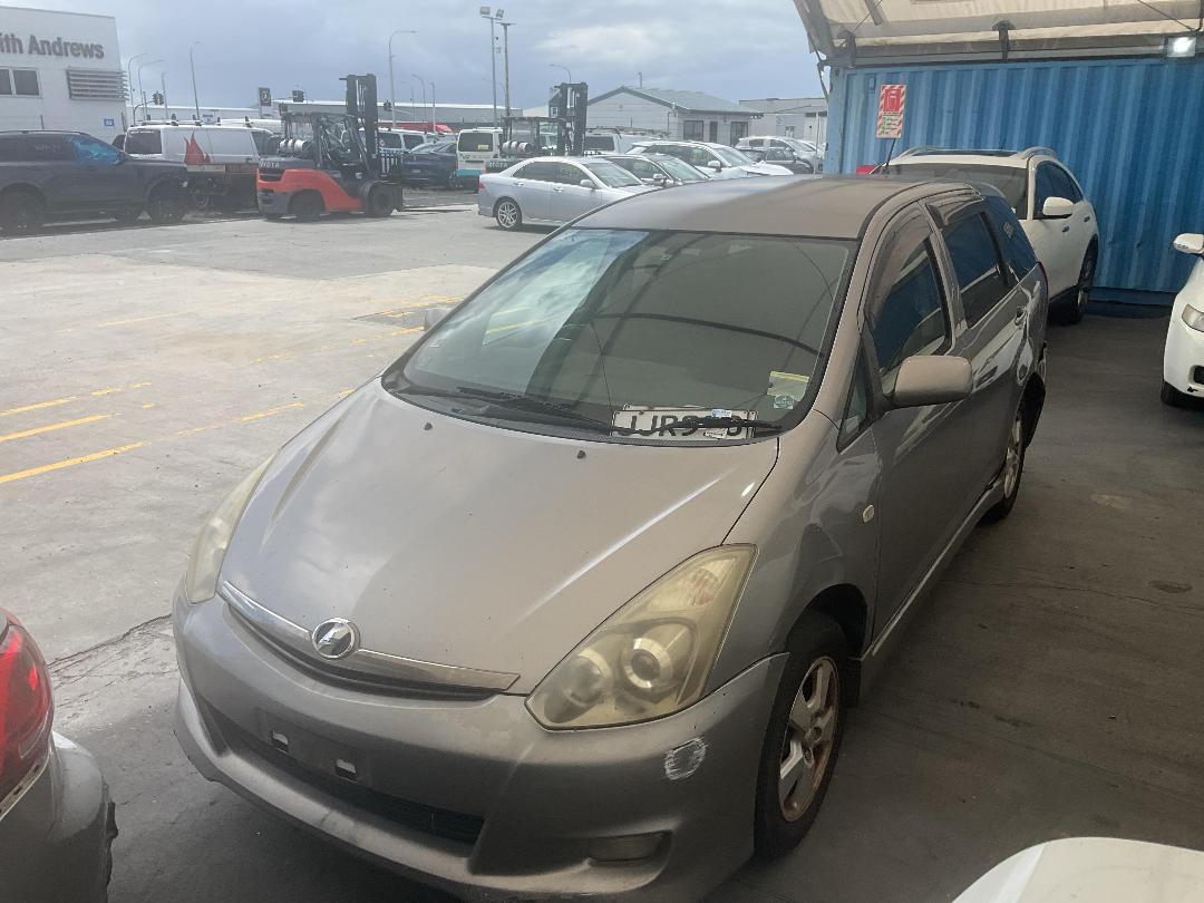 Photo '5' of Toyota Wish Photo '5' of Toyota Wish