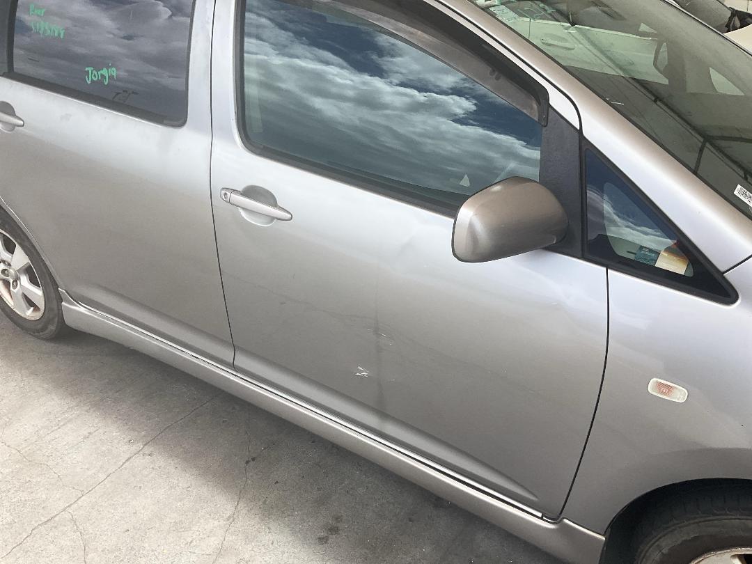 Photo '3' of Toyota Wish Photo '3' of Toyota Wish