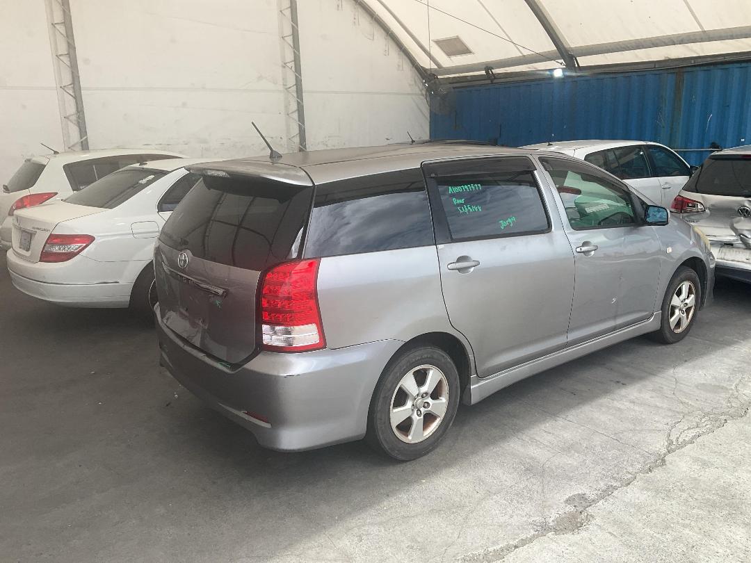 Photo '16' of Toyota Wish Photo '16' of Toyota Wish