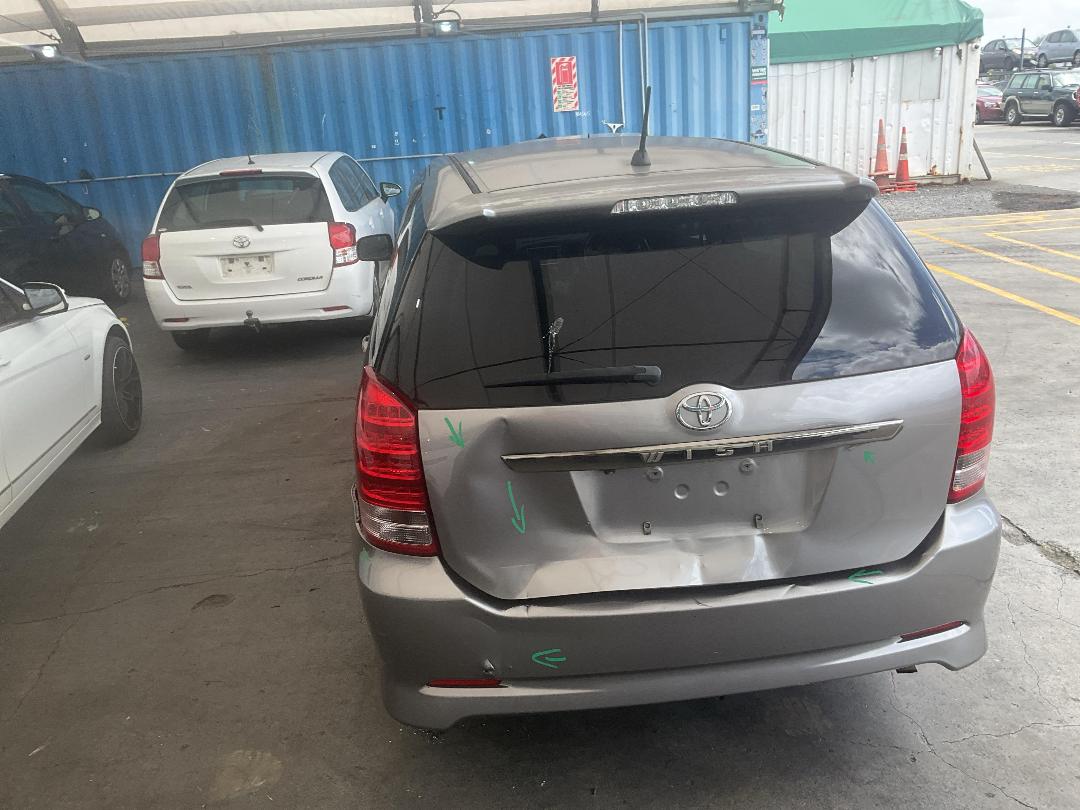 Photo '15' of Toyota Wish Photo '15' of Toyota Wish